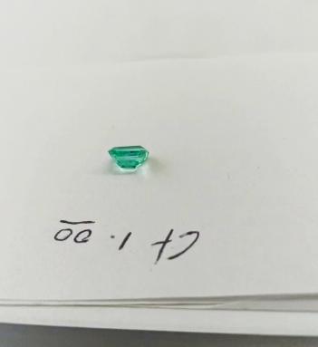 1.0ct Colombian Emerald 