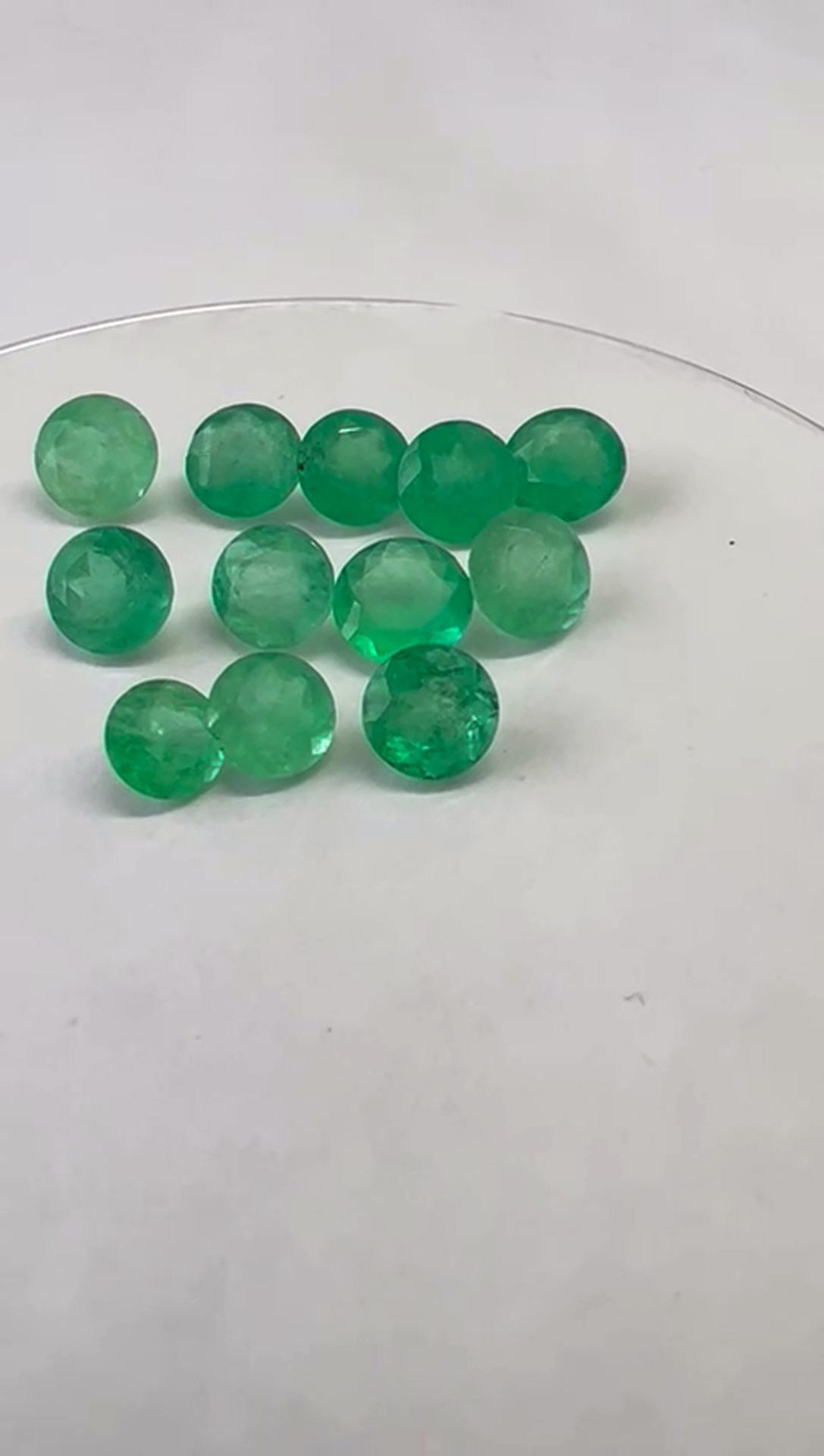 16.10 ct Colombian Emerald Lot ( Rounds)