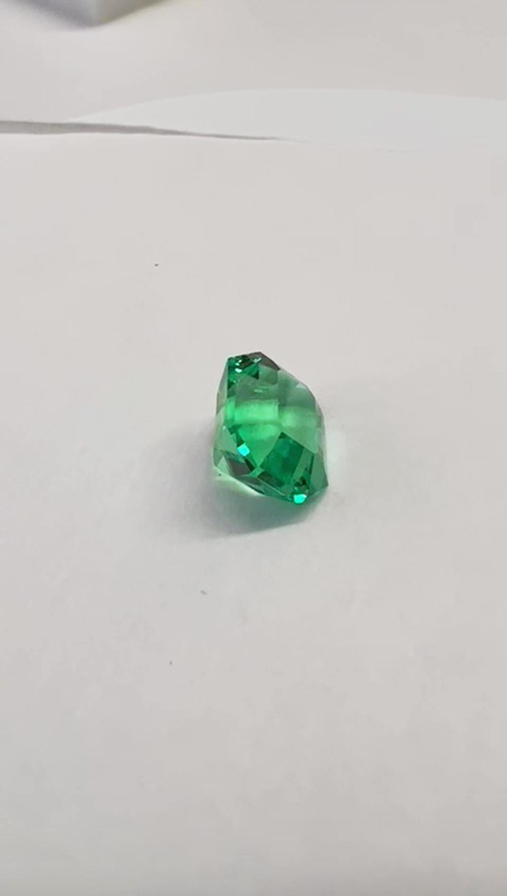 2.15 Ct. Colombian Emerald - Exceptional - Investment Grade 