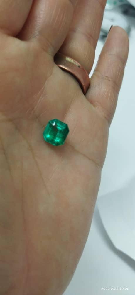 2.48 Ct. Colombian Emerald (Exceptional) 