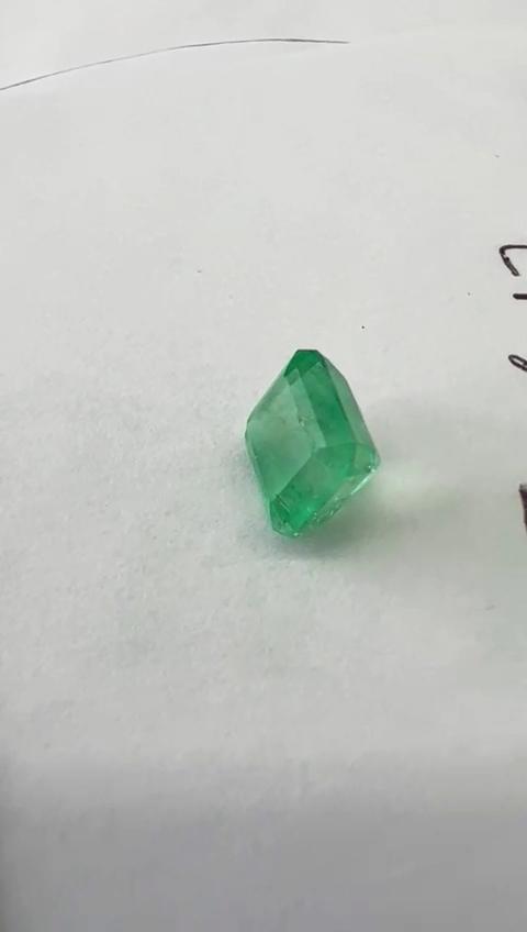 2.59 Ct. Colombian Emerald