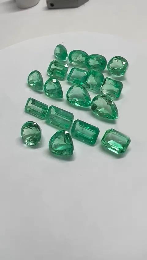 12.6 Ct. Colombian Emerald Lot