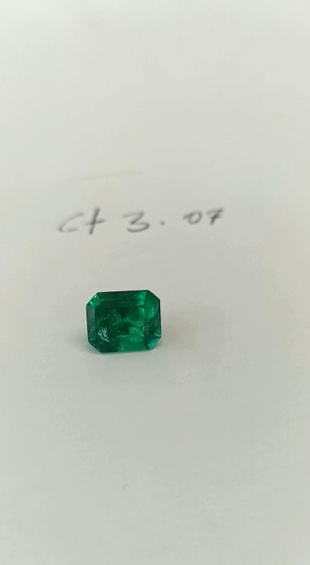 3.07ct Colombian Emerald 