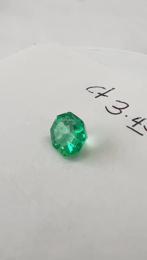 3.45ct  Colombian Emerald (Octagon Cut)