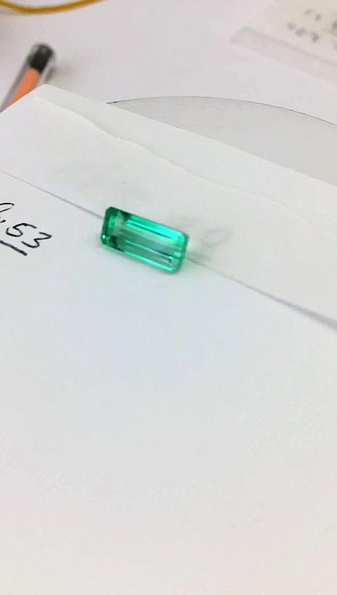 2.53 Ct. Colombian Emerald ( Untreated)