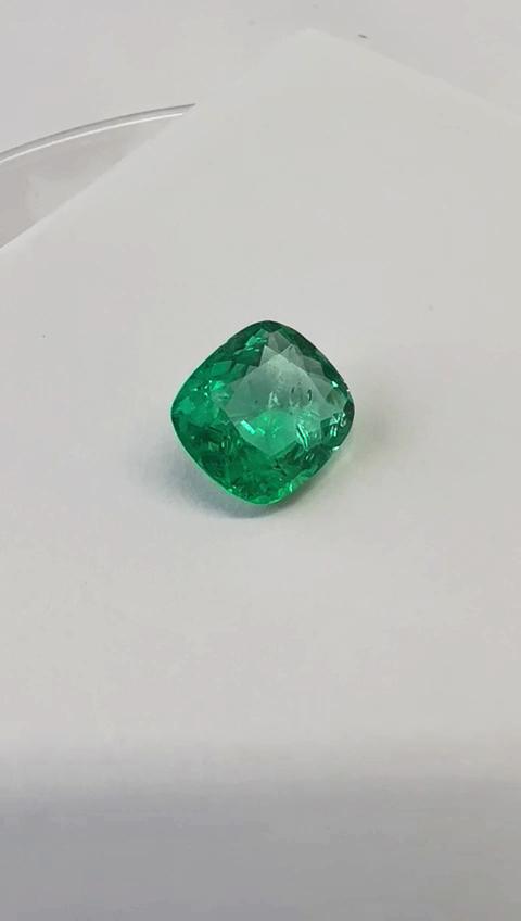 4.33 Ct. Colombian Emerald 