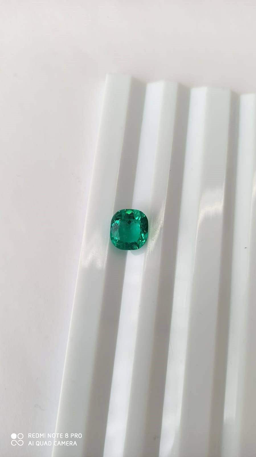 5.01 Ct.Colombian Emerald ( Exceptional) 