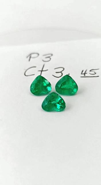 3.45 ct Colombian Emerald Set ( Heart  Cut )