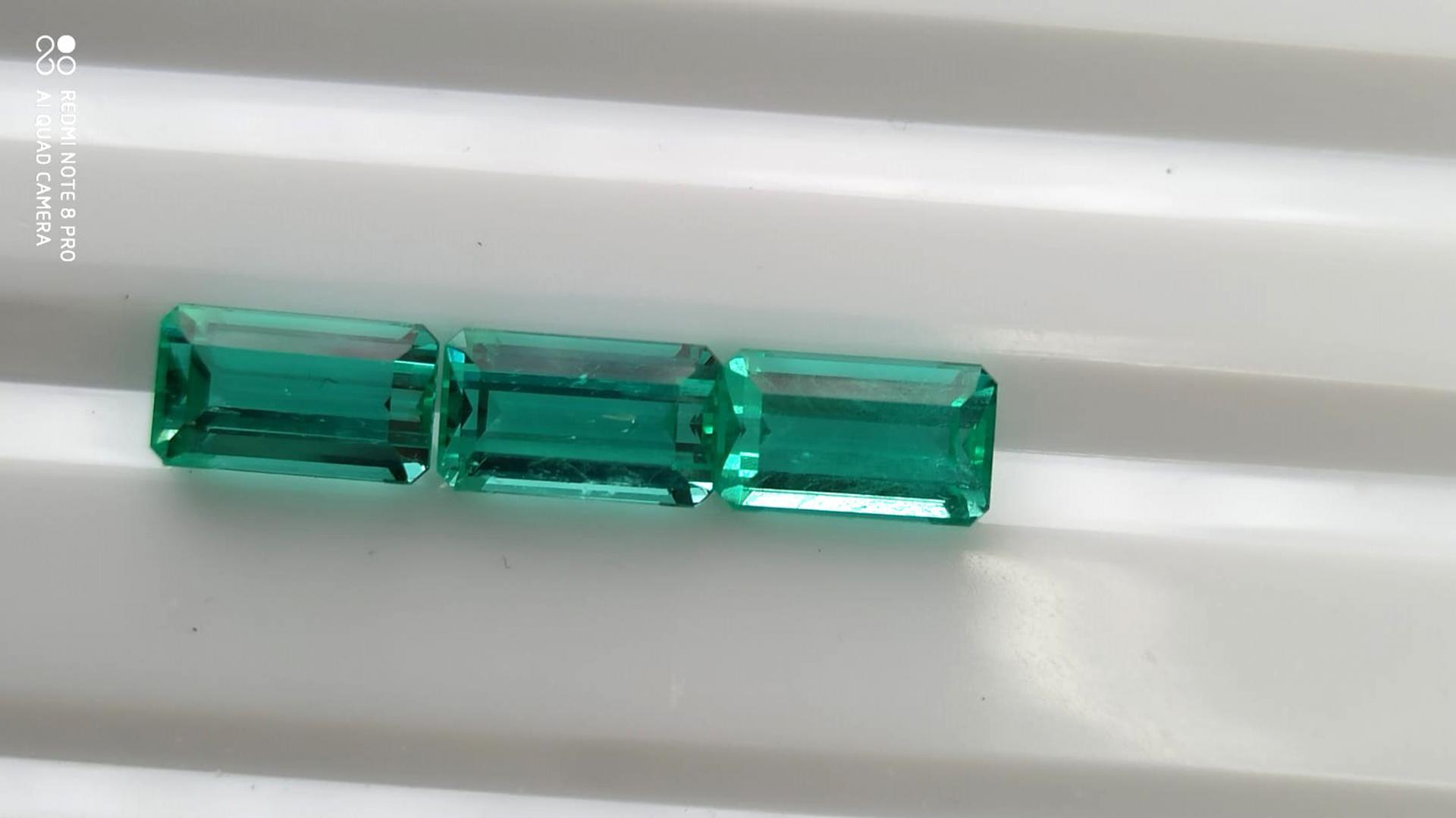 7.40 Ct. Colombian Emerald Set (Exceptional)