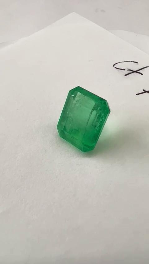 7.62 Ct. Colombian Emerald 