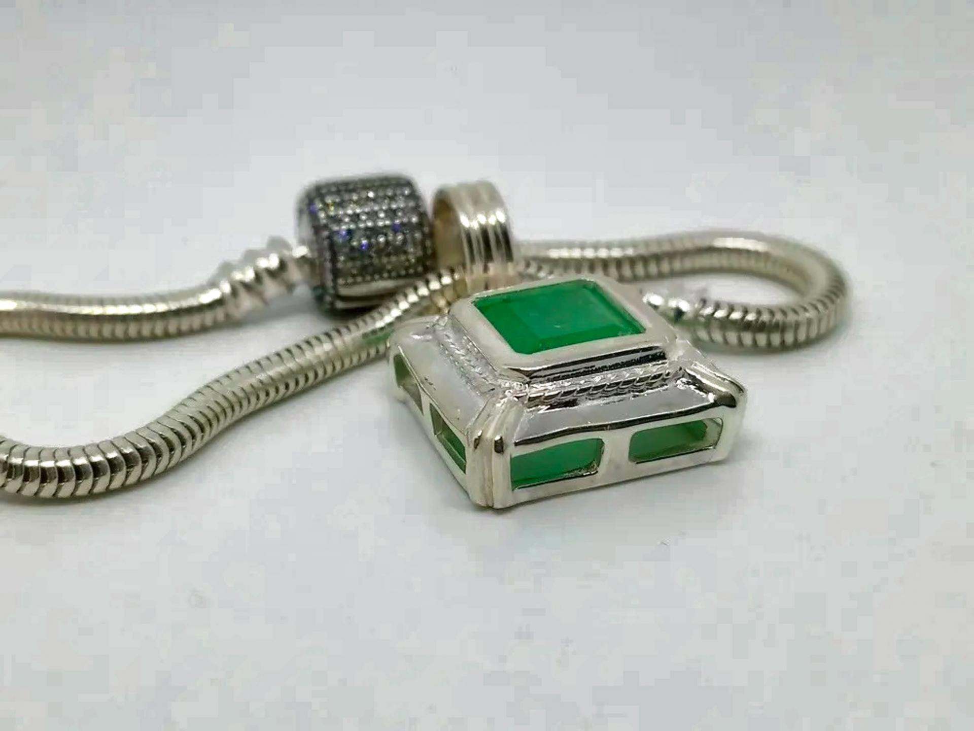 4.90ct Colombian Emerald Bracelet 
