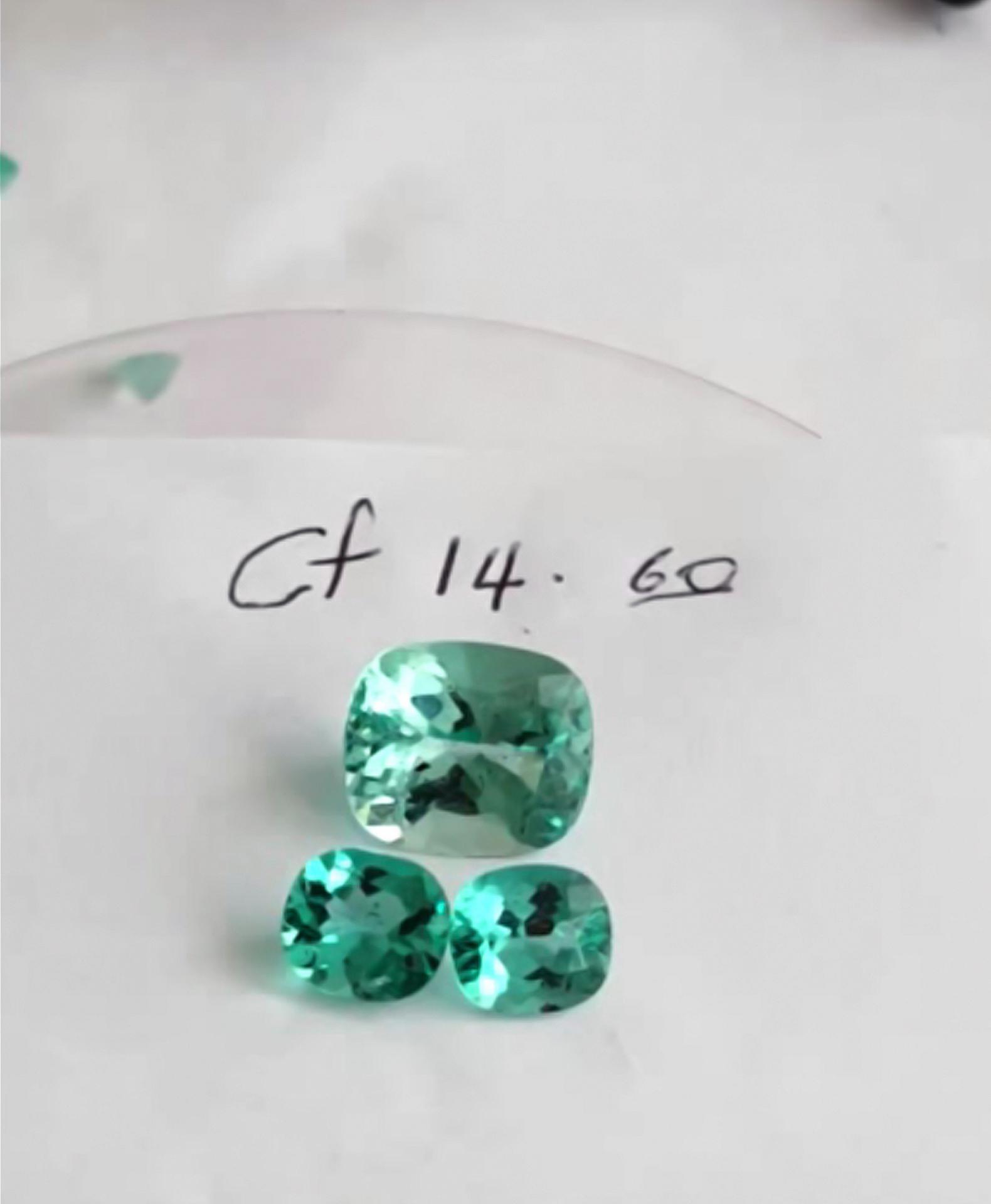 14.60 Ct Colombian Emerald  Combo