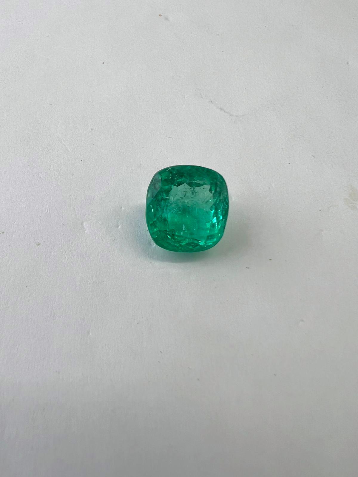 9.65 Colombian Emerald 