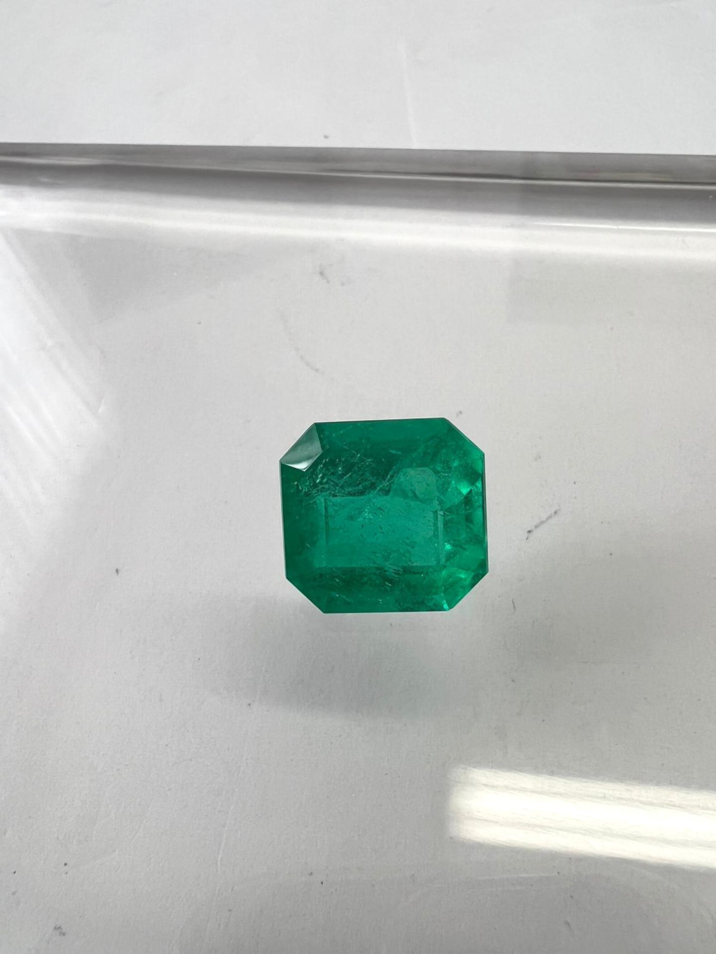 15.26 Ct.  Colombian Emerald ( Exceptional) 