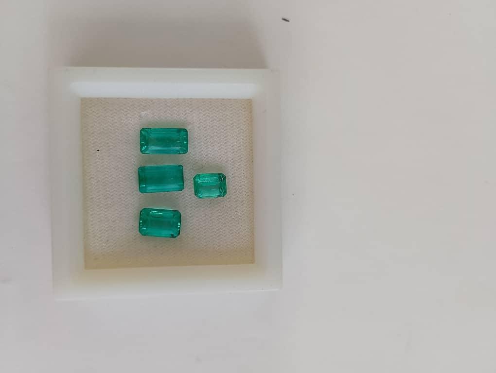 6.98 Ct. Original Colombian Emerald Set (Exceptional , Investment Grade)