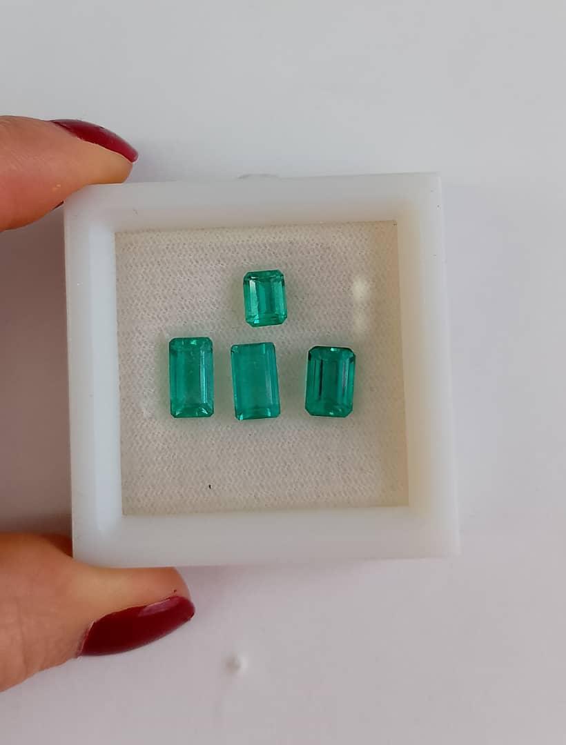 6.98 Ct. Original Colombian Emerald Set (Exceptional , Investment Grade)