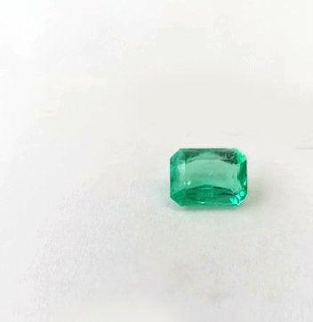 3.30ct Colombian Emerald