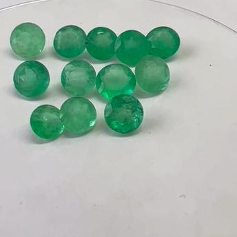 16.10 Ct. Colombian Emerald Lot ( Rounds) 