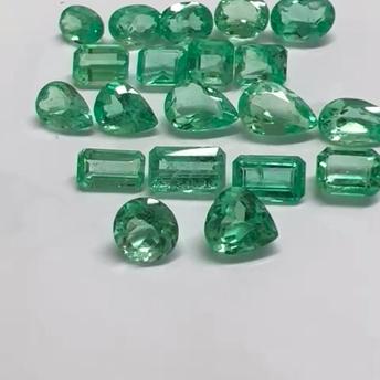 25 Ct. Colombian Emerald Lot 