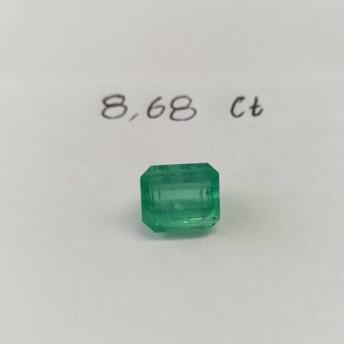 8.68ct Colombian Emerald