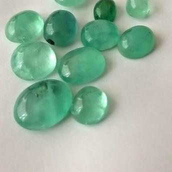 17 Ct. Colombian Cabochon Emerald Lot 