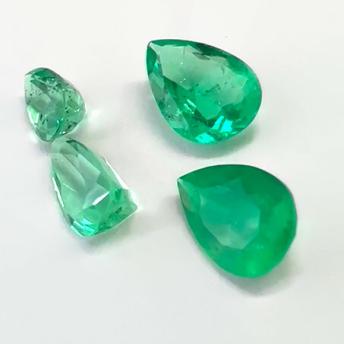Colombian Emerald Set  (Teardrop Cut)