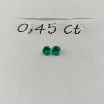 0.45ct  Round Cut Colombian Pair 