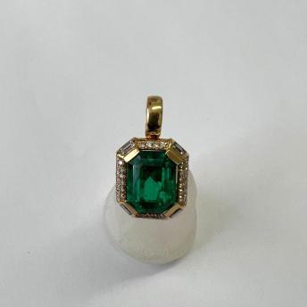 Colombian 3.99ct Emerald &  Diamond Pendant