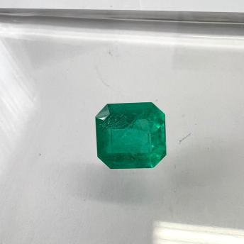 15.26 Ct.  Colombian Emerald ( Exceptional) 