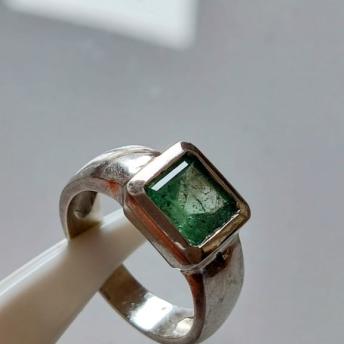 1.35 Ct Colombian Emerald Silver Ring