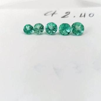 2.40 Ct. Colombian Emerald (Tapered) Set