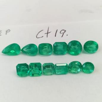 19 Ct. Colombian Emerald Lot