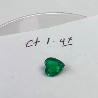 1.47ct Colombian Emerald ( Exceptional) 