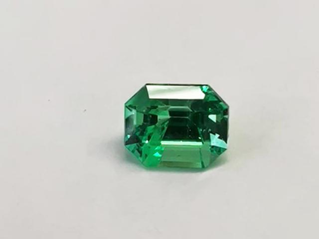 2.15 Ct. Colombian Emerald - Exceptional - Investment Grade 