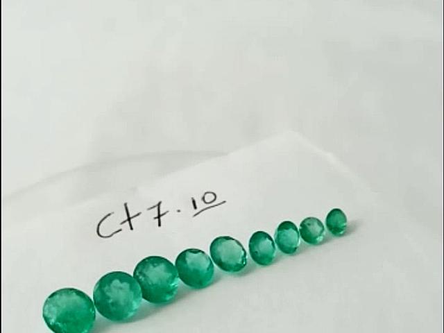 7.10 Ct. Colombian Emerald Set (Tapered) 