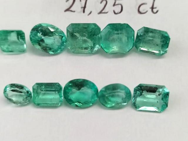 27.25 Ct. Colombian Emerald Lot 