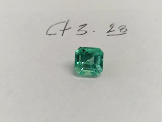 3.28ct Colombian Emerald