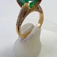 Colombian 2.0 Ct. Emerald & Diamond Gold Ring 