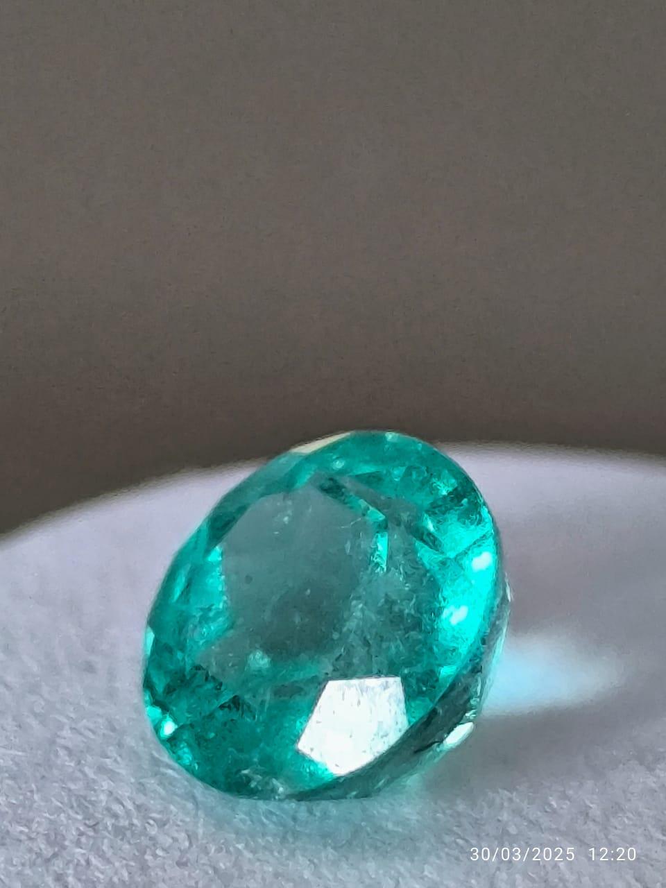 0.73 Ct. Colombian  emerald ( Round) 