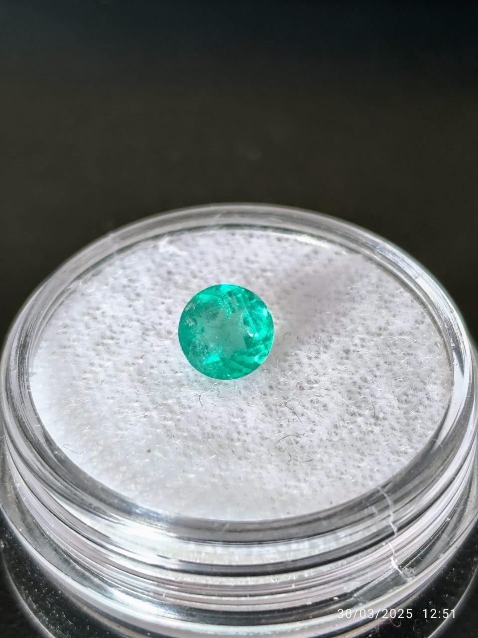 0.73 Ct. Colombian  emerald ( Round) 