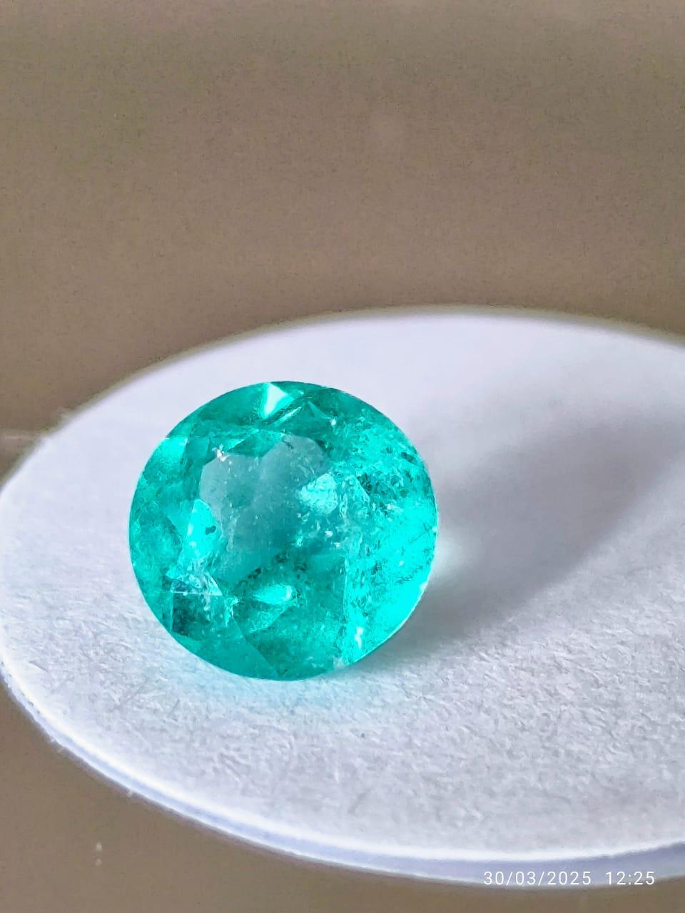 0.73 Ct. Colombian  emerald ( Round) 