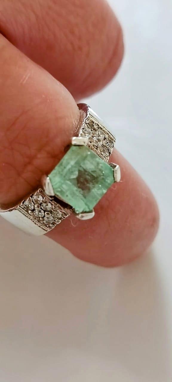 1.08 Ct. Colombian Emerald Ring 