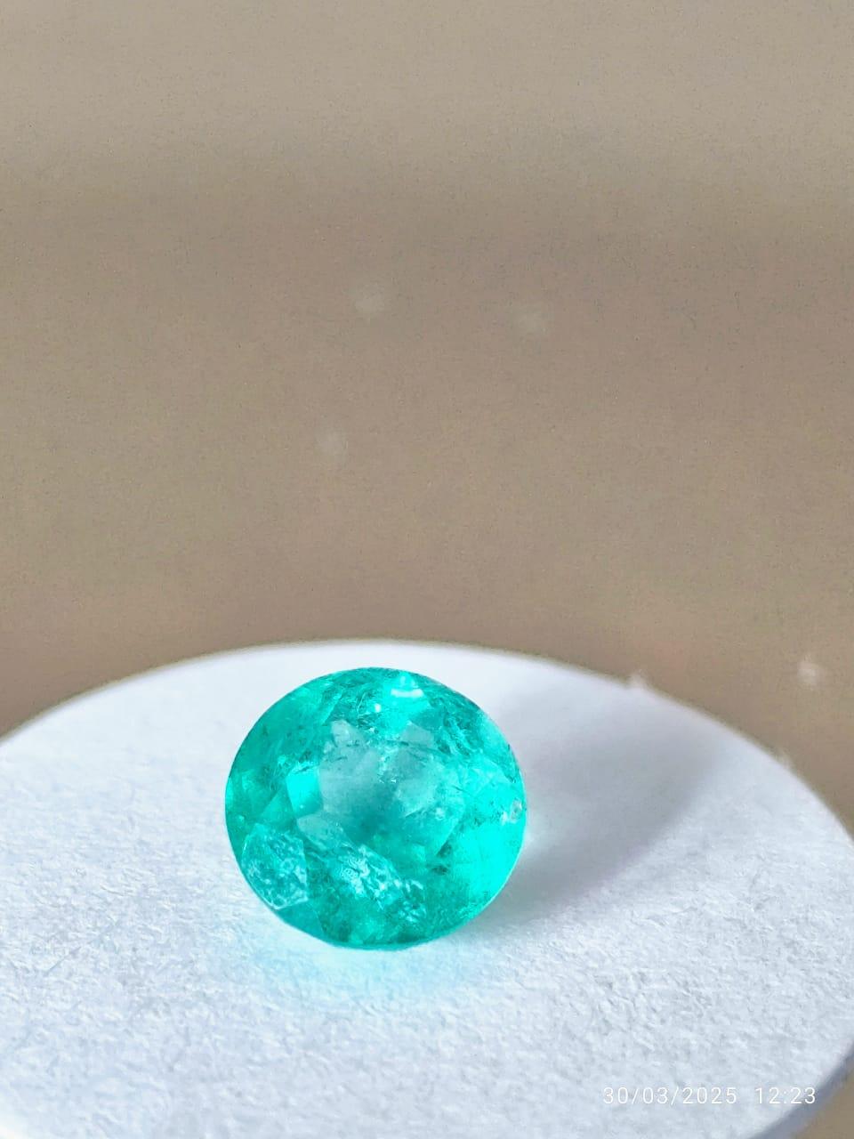 0.73 Ct. Colombian  emerald ( Round) 